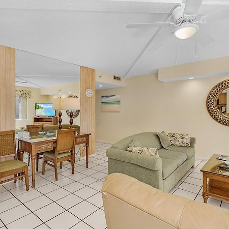 Calini Beach Club Sarasota Room photo