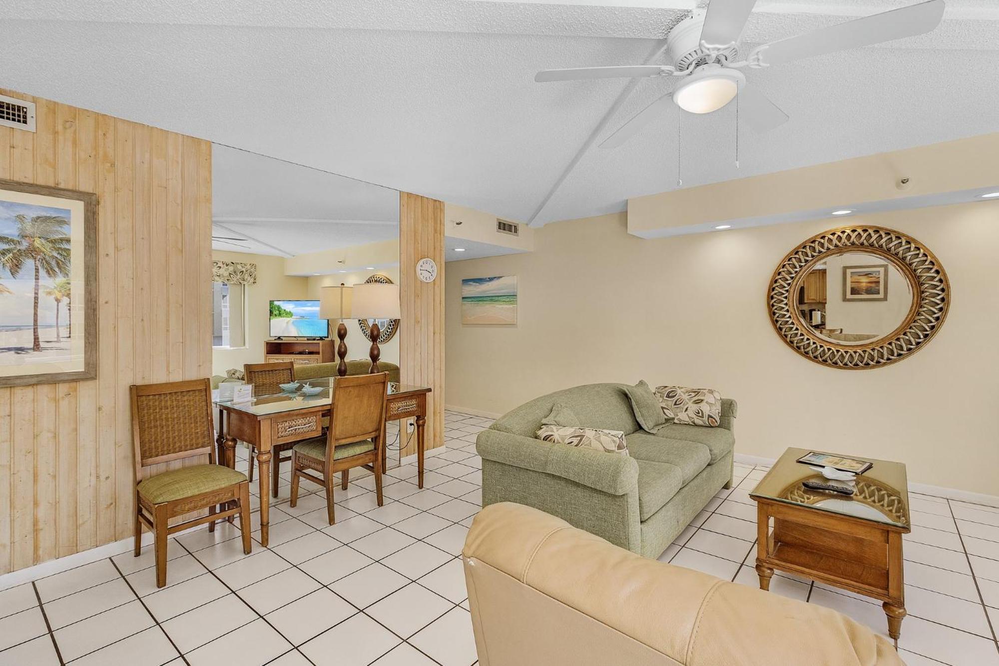 Calini Beach Club Sarasota Room photo